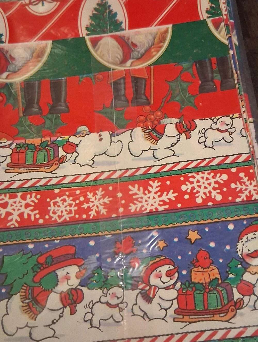 cleo Vintage 90s Santa Tissue Paper Wrap - Red & Green